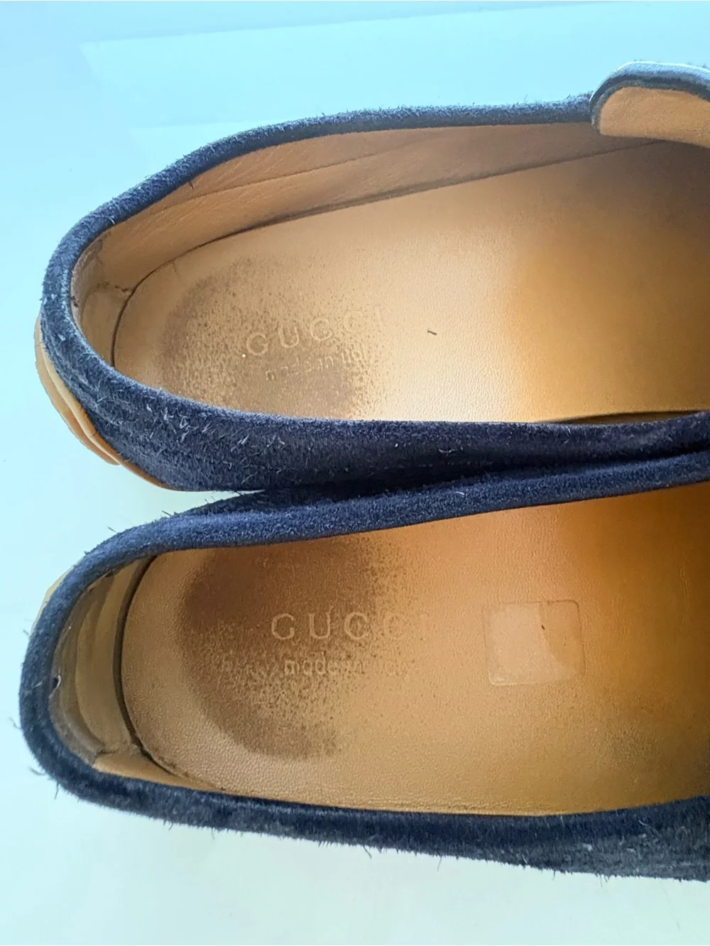 Gucci Navy Suede Slip-On Loafers with Tan Rubber Sole mens 8.5 size